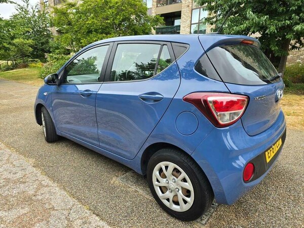 Used Hyundai i10 2017 for sale - 75497146: Photo 8