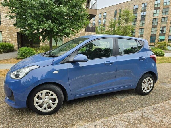 Used Hyundai i10 2017 for sale - 75497146: Photo 9