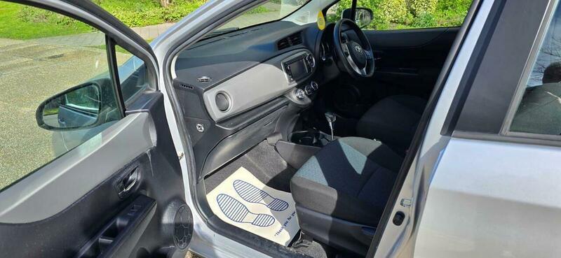 Used Toyota Yaris for sale - 77958092: Photo 24