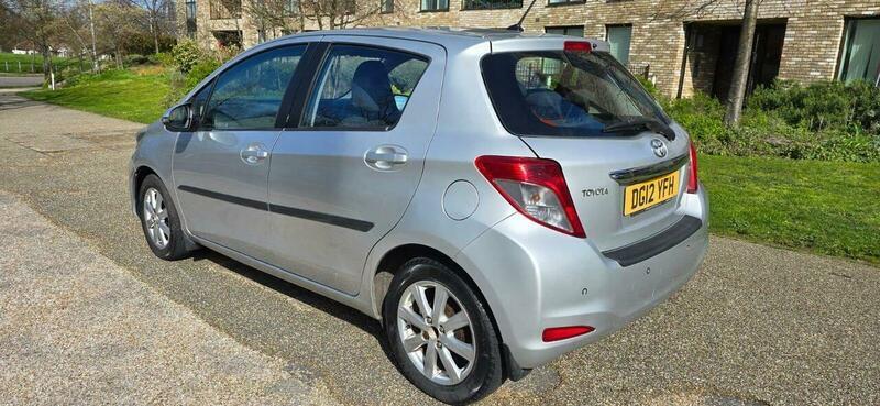 Used Toyota Yaris for sale - 77958092: Photo 4