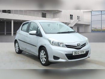 Used Toyota Yaris 2012 for sale - 77908988: Photo