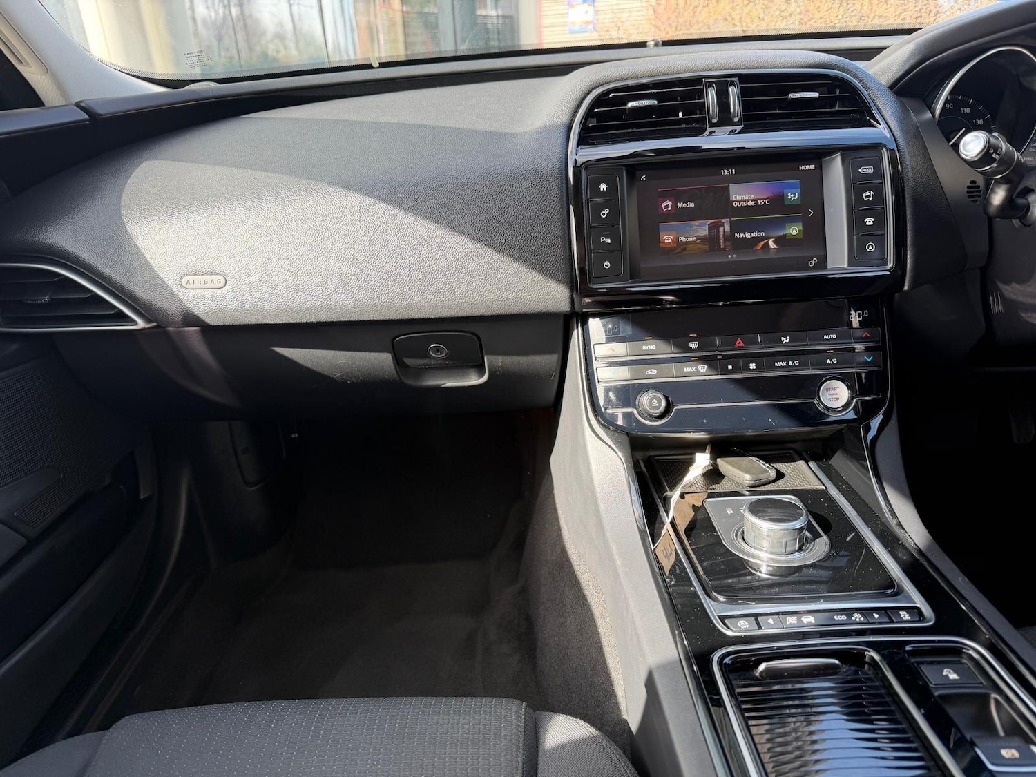 Used Jaguar XE 2018 for sale - 77924966: Photo 12