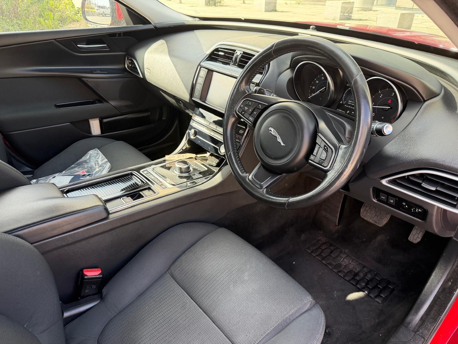 Used Jaguar XE 2018 for sale - 77924966: Photo 14