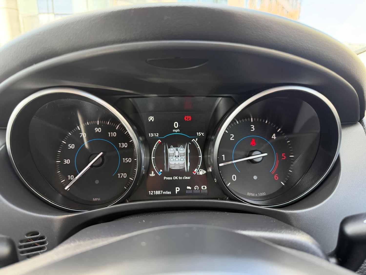 Used Jaguar XE 2018 for sale - 77924966: Photo 23