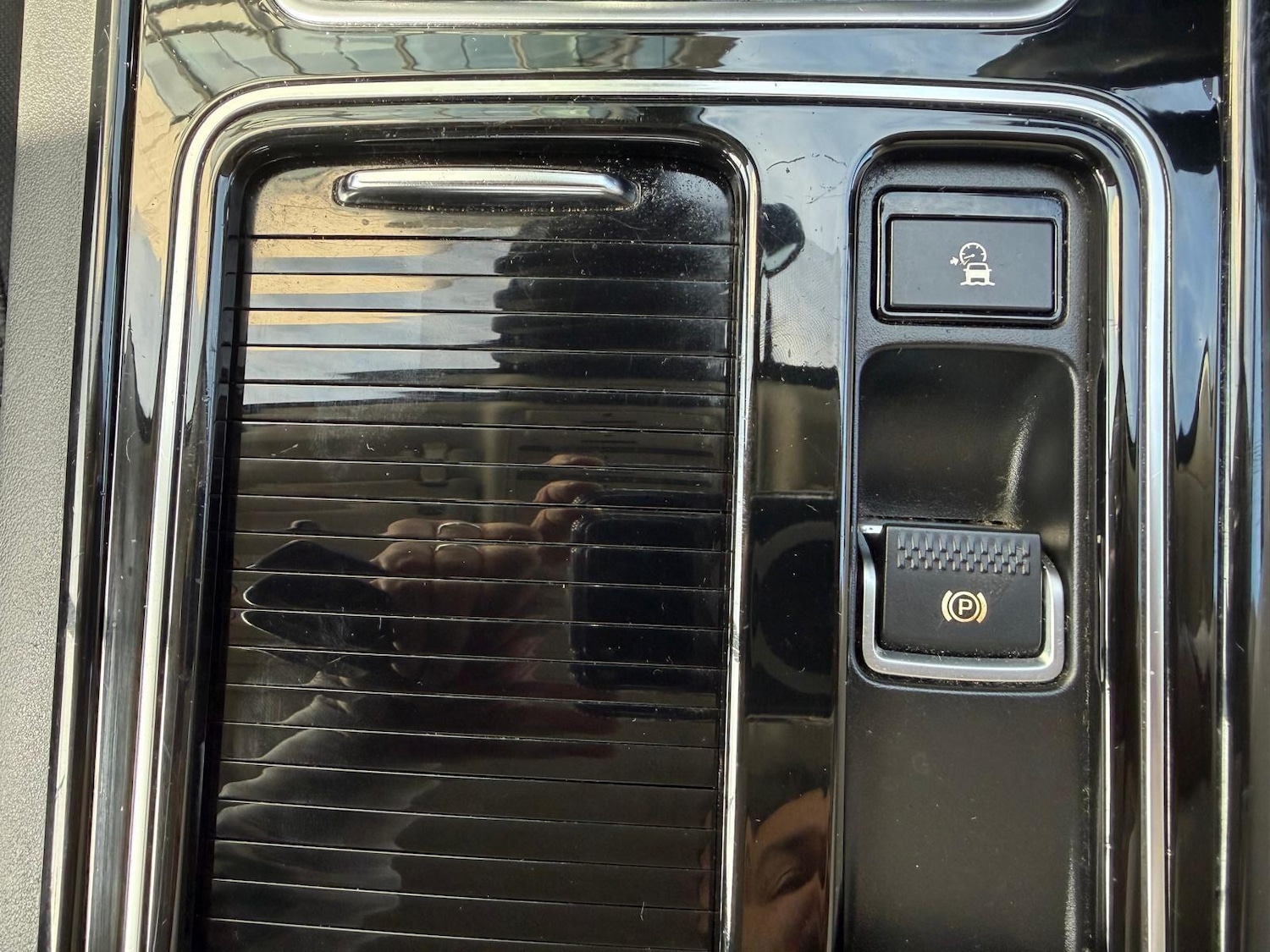 Used Jaguar XE 2018 for sale - 77924966: Photo 27