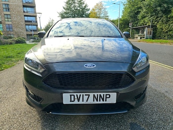 Used Ford Focus 2017 for sale - 76226254: Photo 2