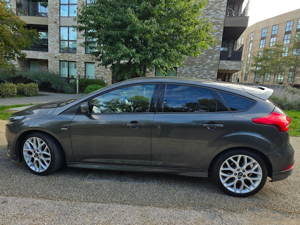 Used Ford Focus 2017 for sale - 76226254: Photo 5