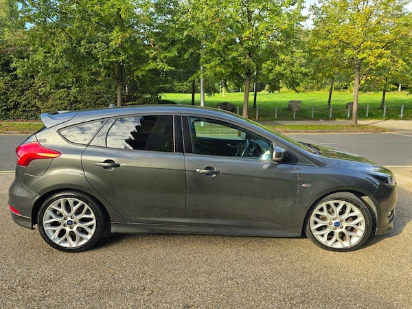Used Ford Focus 2017 for sale - 76226254: Photo 7