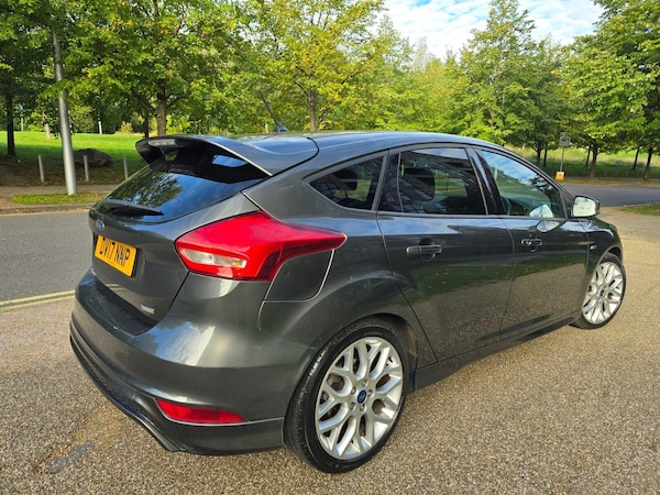 Used Ford Focus 2017 for sale - 76226254: Photo 8