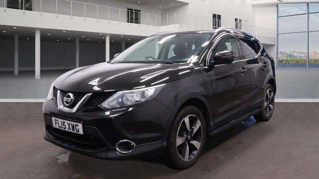Used Nissan Qashqai 2015 for sale - 77305060: Photo 2