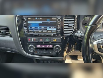 Used Mitsubishi Outlander 2016 for sale - 79033648: Photo