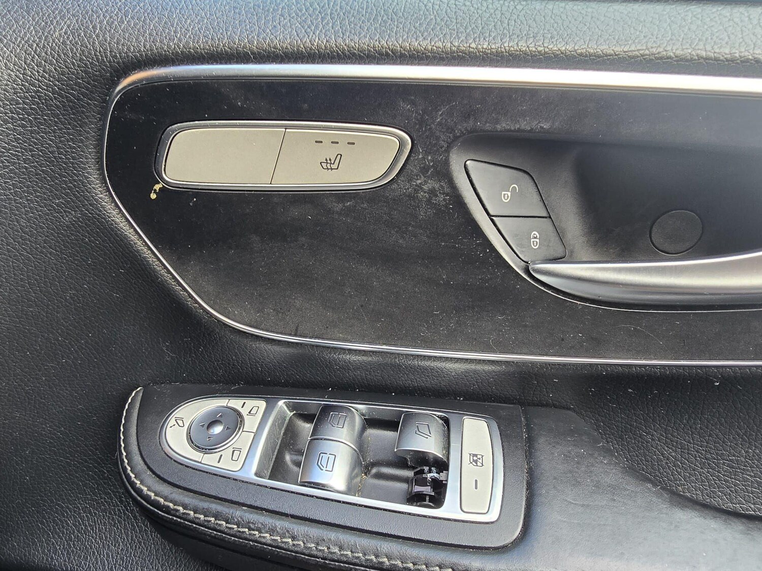 Used Mercedes-Benz V-Class for sale - 77695886: Photo 19