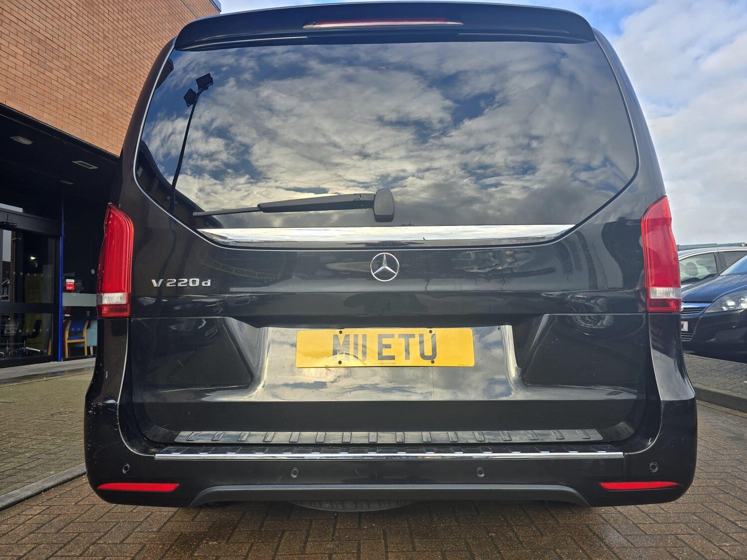 Used Mercedes-Benz V-Class for sale - 77695886: Photo 8