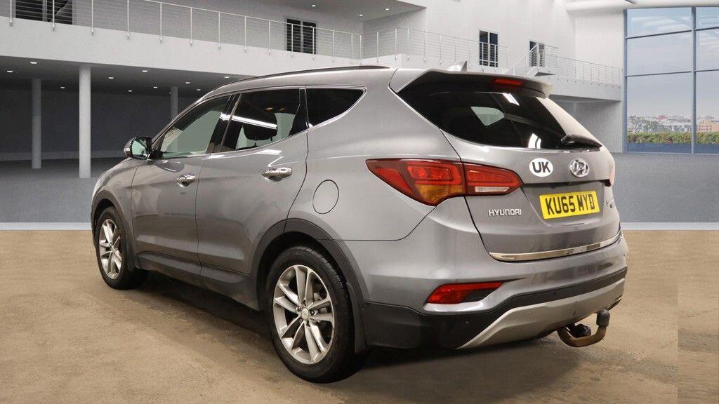 Used Hyundai Santa Fe 2015 for sale - 78047956: Photo 3