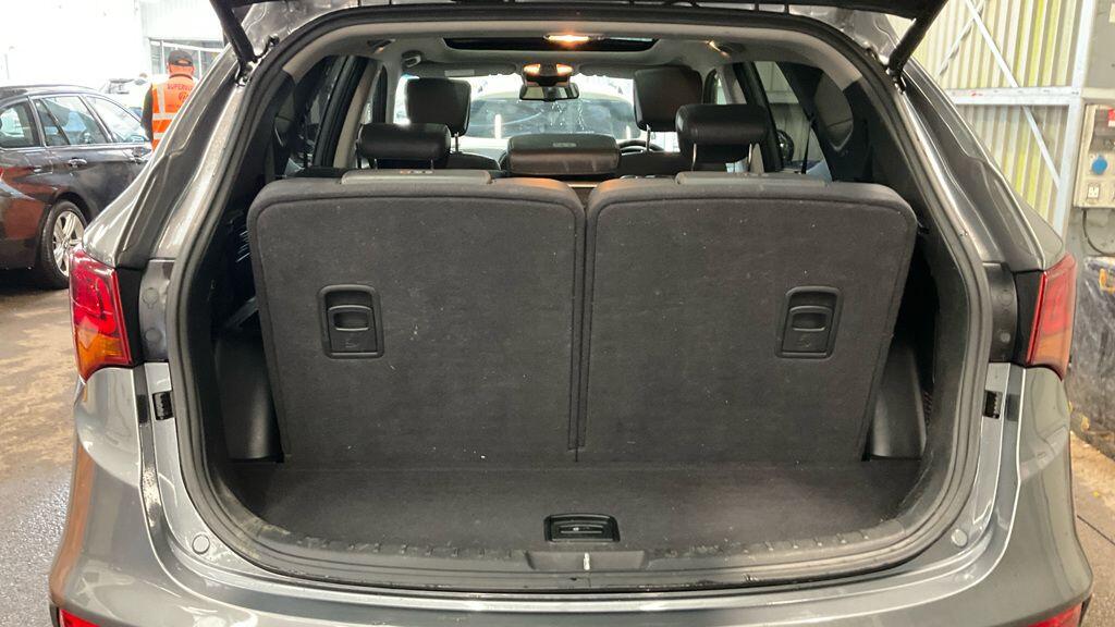 Used Hyundai Santa Fe 2015 for sale - 78047956: Photo 7