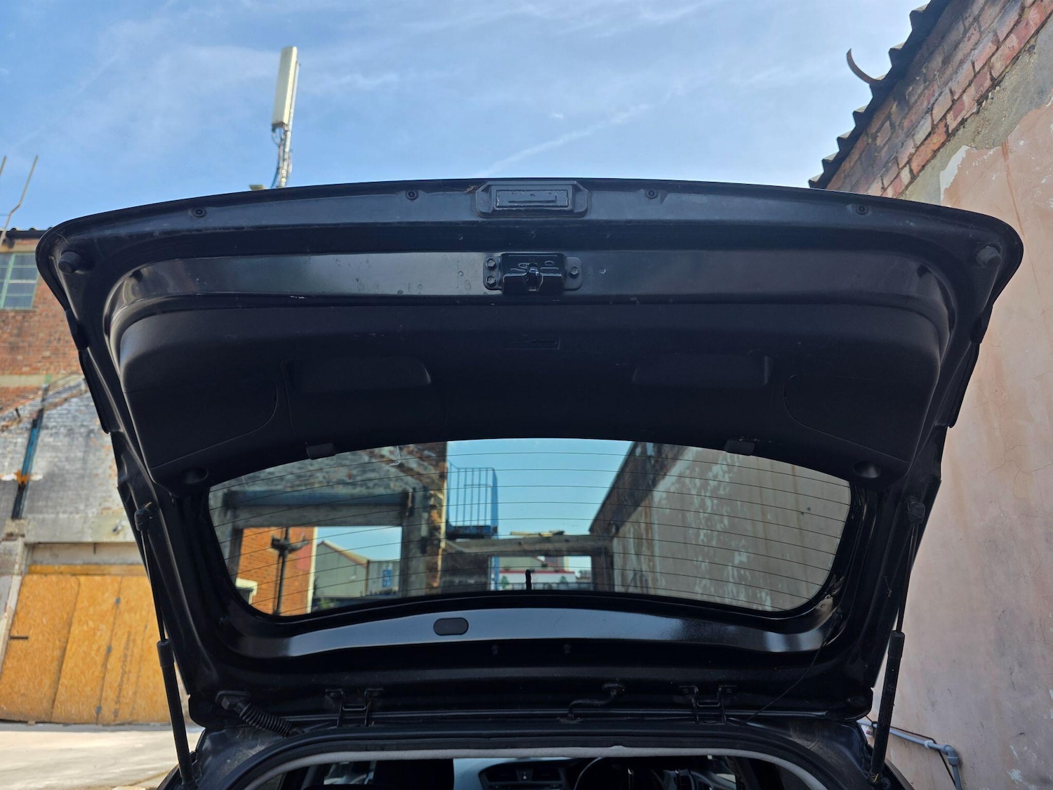 Vehicle 29