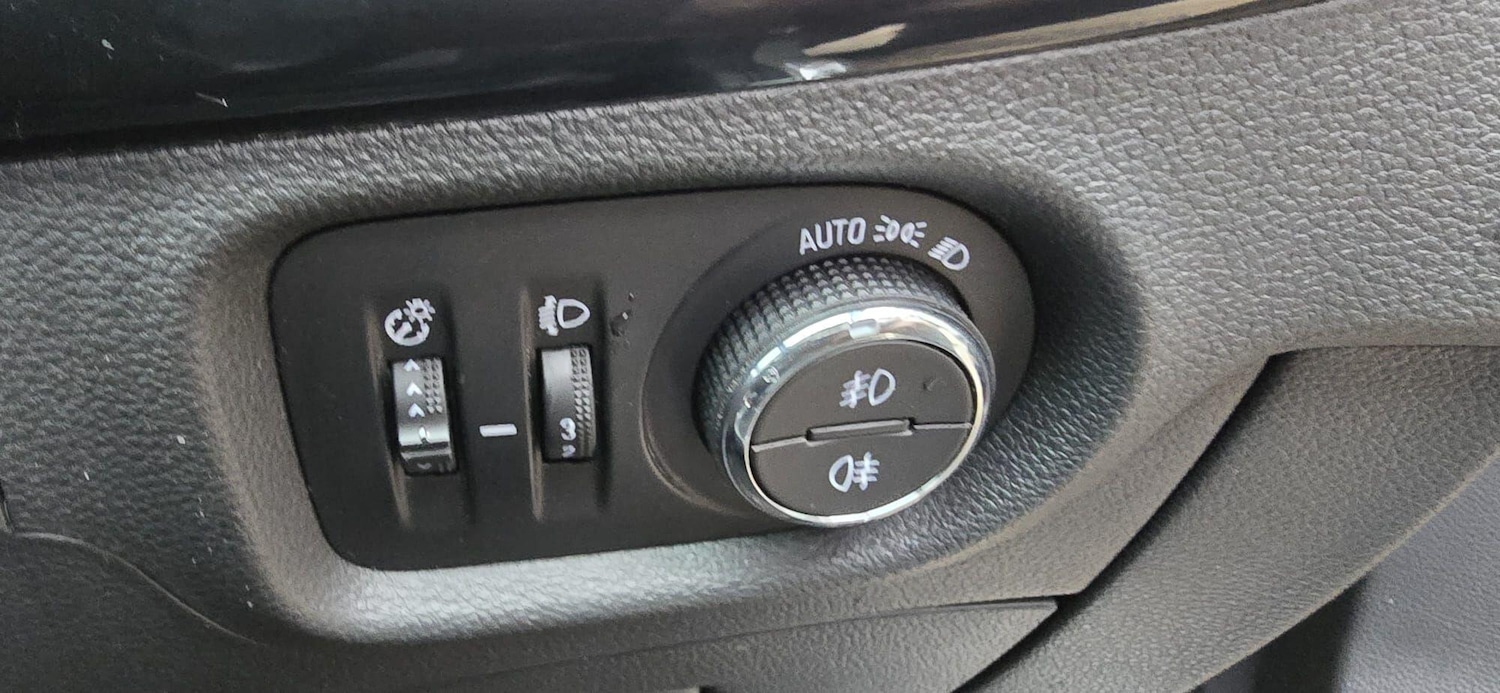 Used Vauxhall Astra 2017 for sale - 77633440: Photo 17