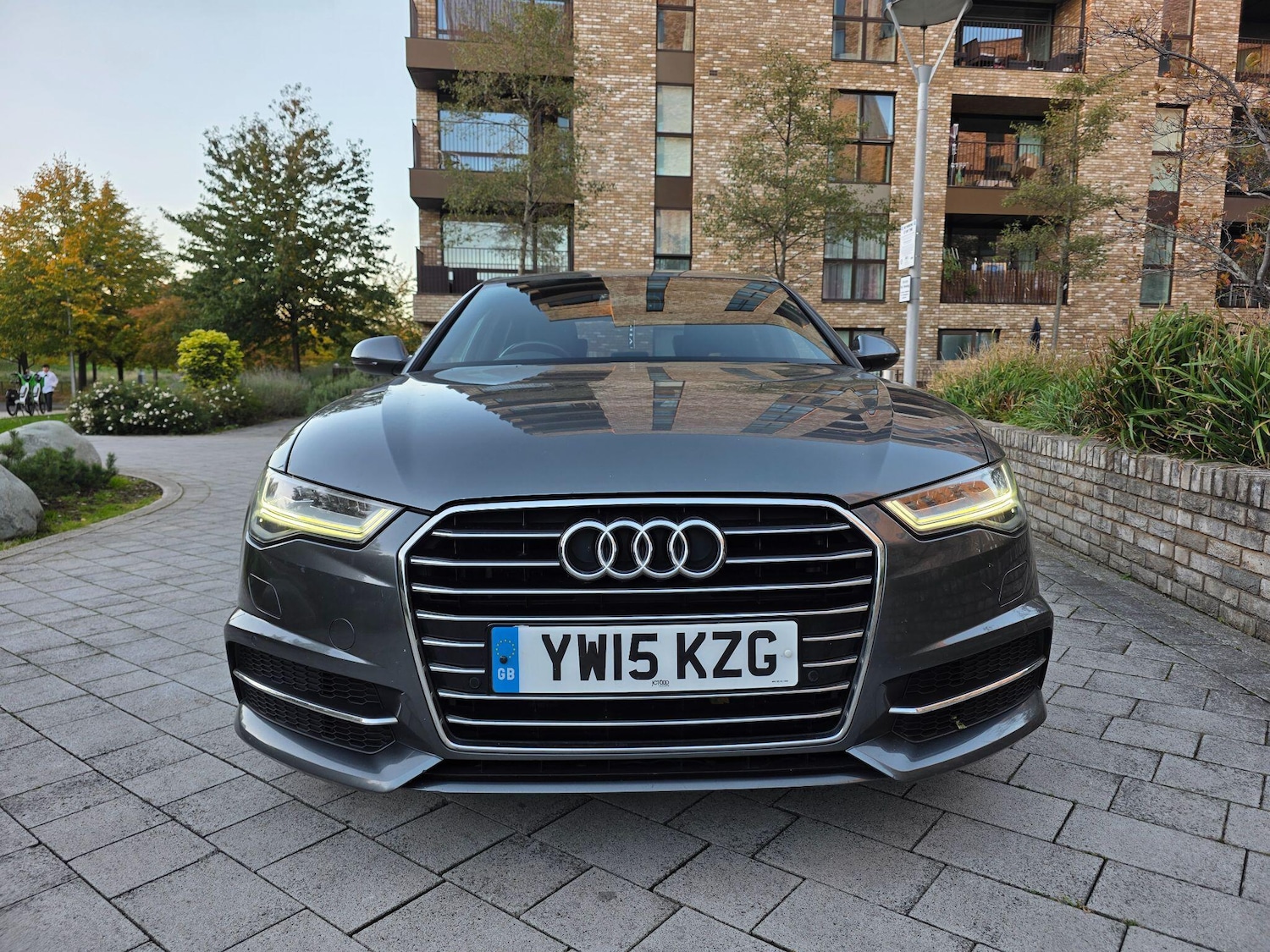 Used Audi A6 Saloon 2015 for sale - 76227452: Photo 2