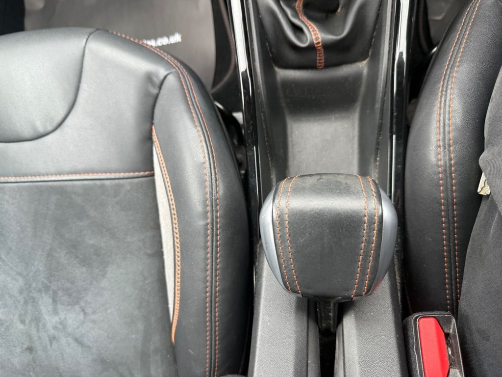 Used Peugeot 2008 2015 for sale - 76469995: Photo 31