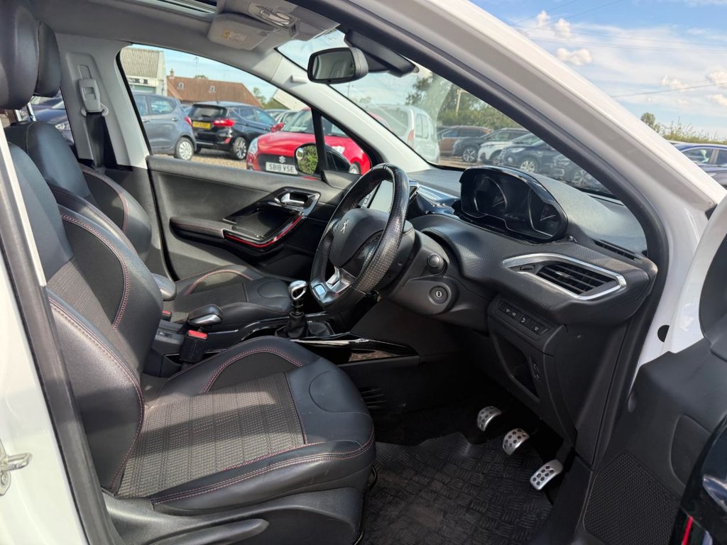 Used Peugeot 2008 2019 for sale - 76469822: Photo 13