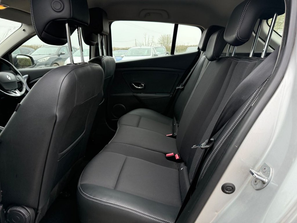 Used Renault Megane 2015 for sale - 77976638: Photo 11