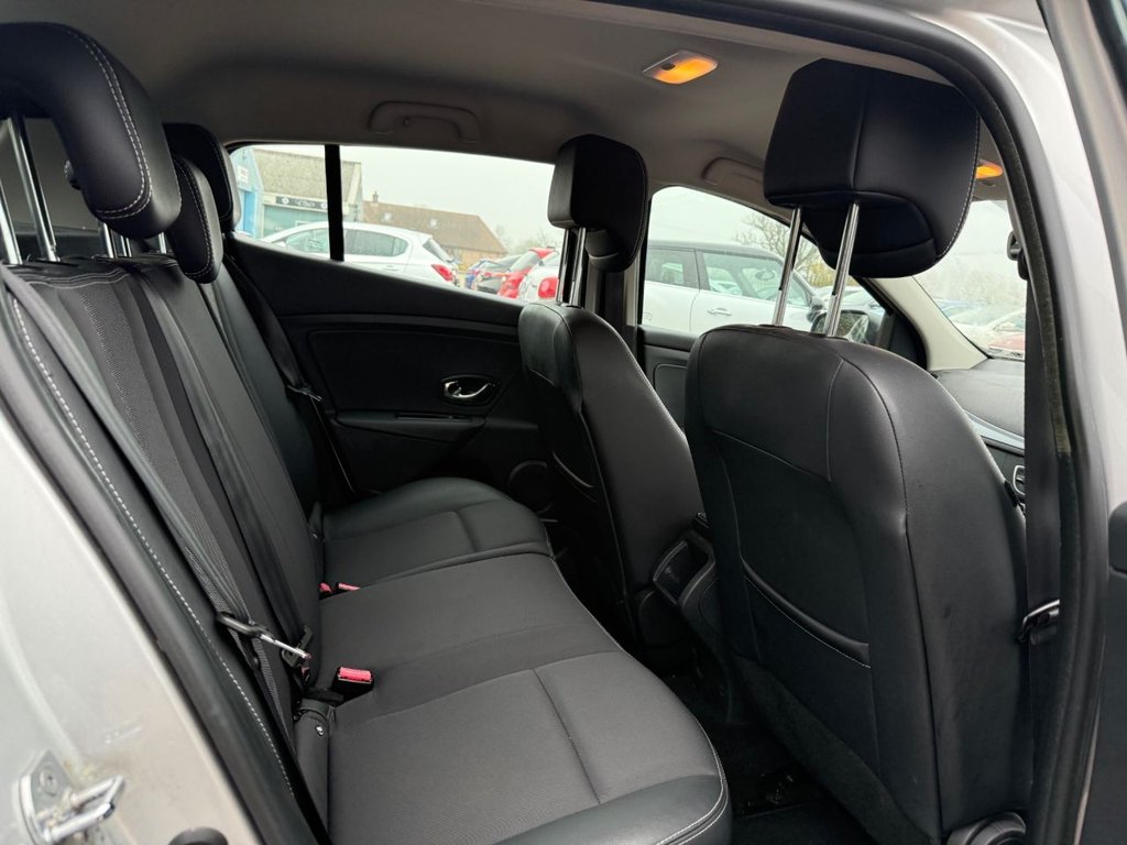 Used Renault Megane 2015 for sale - 77976638: Photo 12