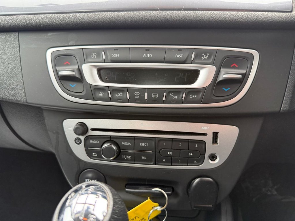 Used Renault Megane 2015 for sale - 77976638: Photo 23