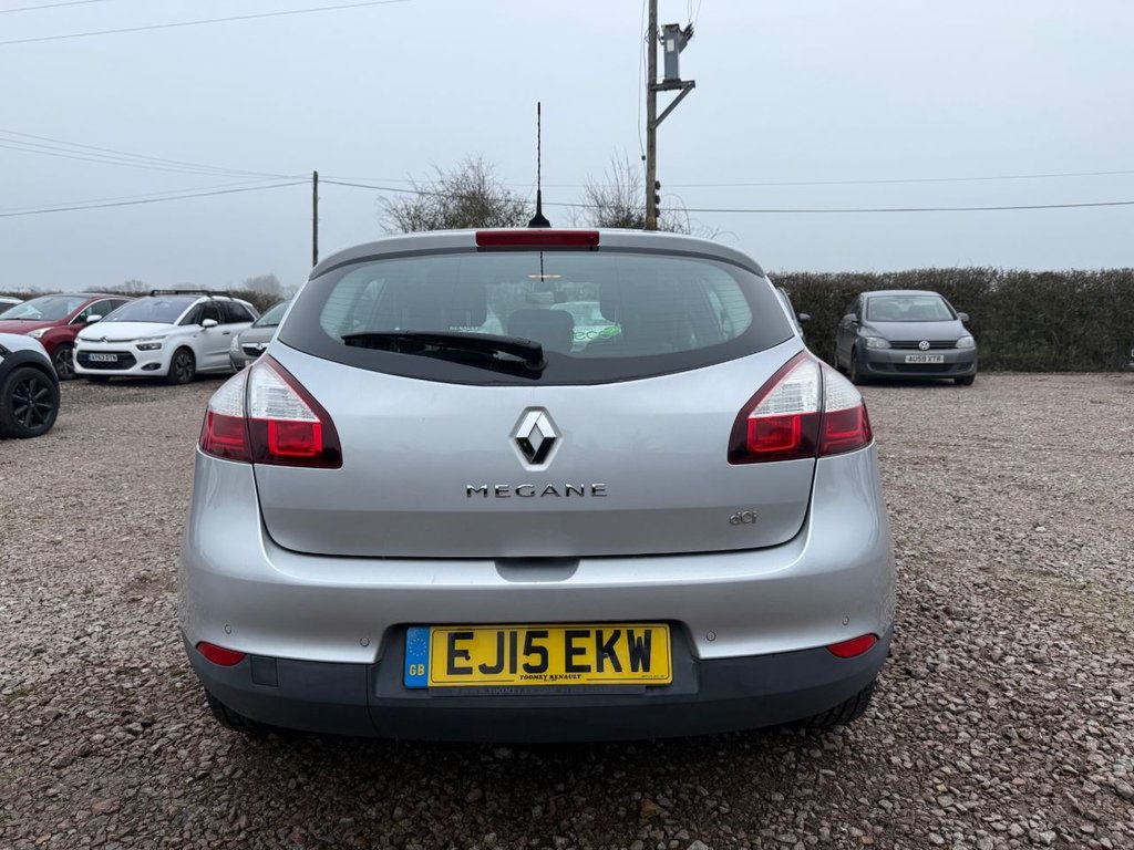 Used Renault Megane 2015 for sale - 77976638: Photo 6