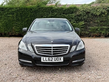 Used Mercedes-Benz E Class 2012 for sale - 76686034: Photo