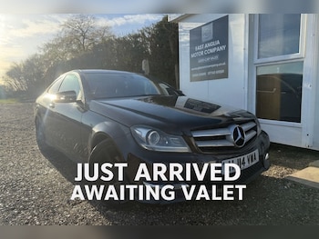 Used Mercedes-Benz C Class 2014 for sale - 76841122: Photo