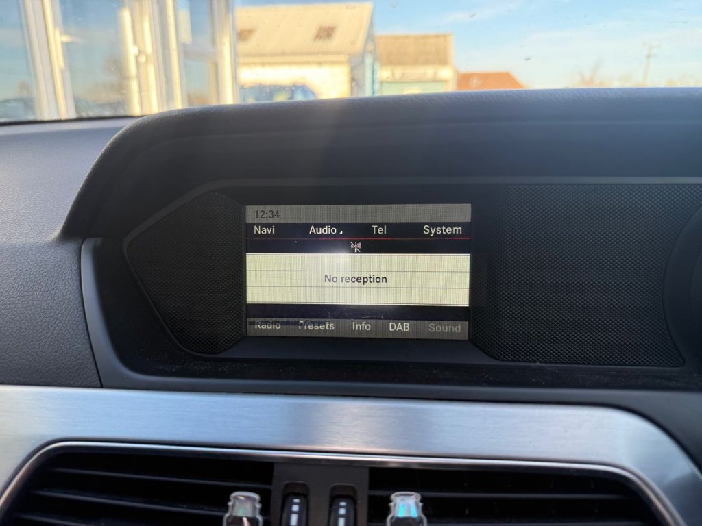 Used Mercedes-Benz C Class 2014 for sale - 76841122: Photo 21