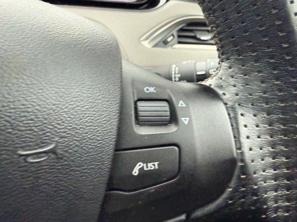 Used Peugeot 208 2014 for sale - 77547453: Photo 22