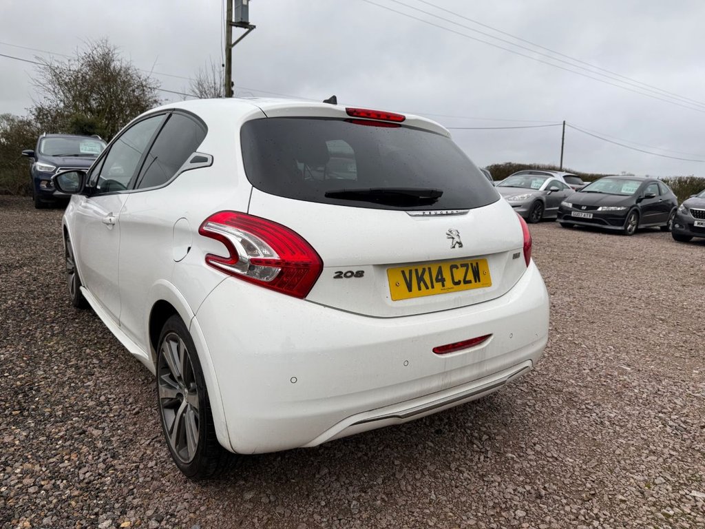 Used Peugeot 208 2014 for sale - 77547453: Photo 5