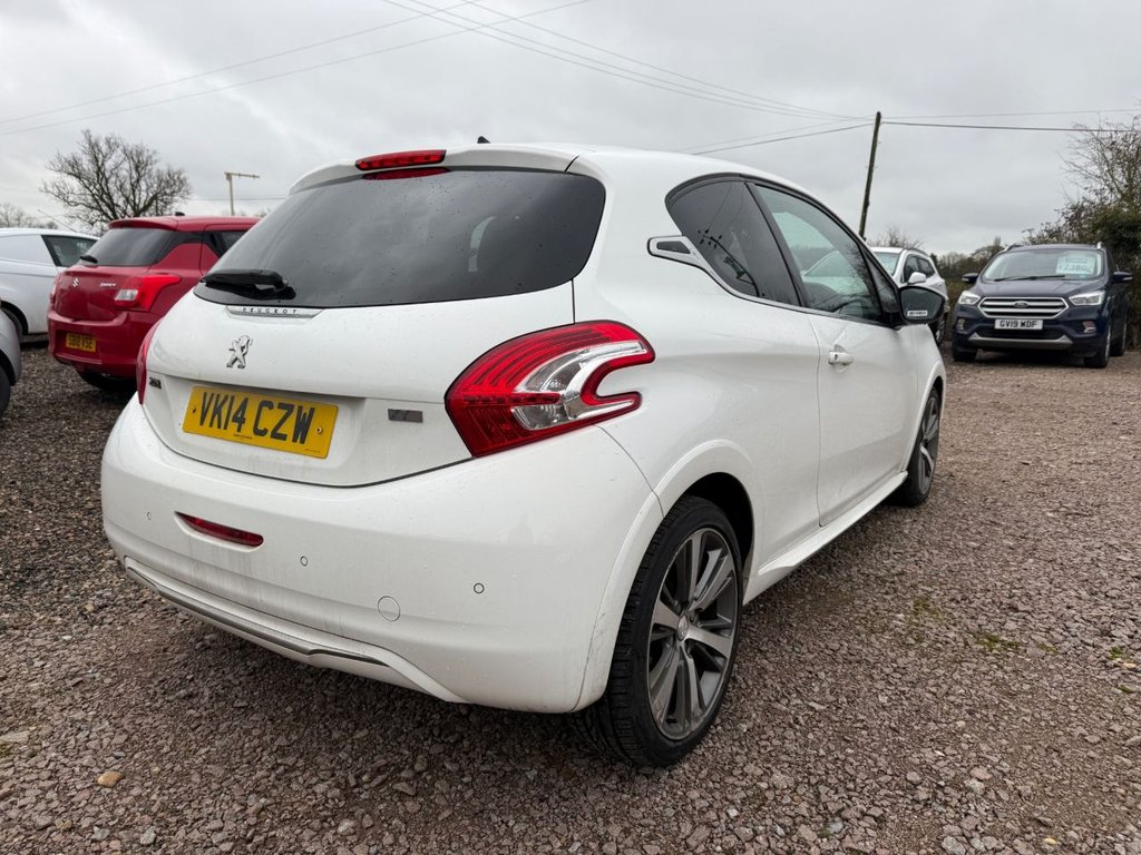 Used Peugeot 208 2014 for sale - 77547453: Photo 7