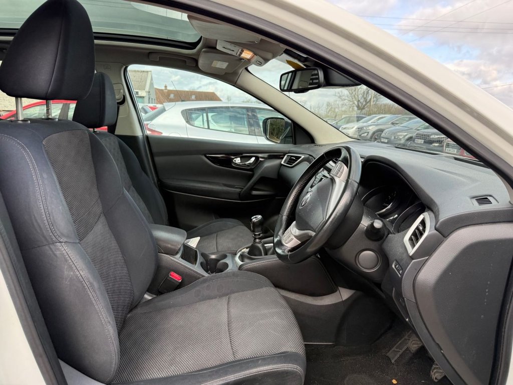 Used Nissan Qashqai 2015 for sale - 77655463: Photo 10
