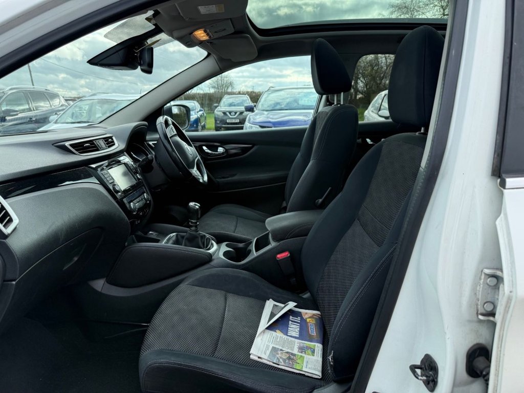 Used Nissan Qashqai 2015 for sale - 77655463: Photo 11