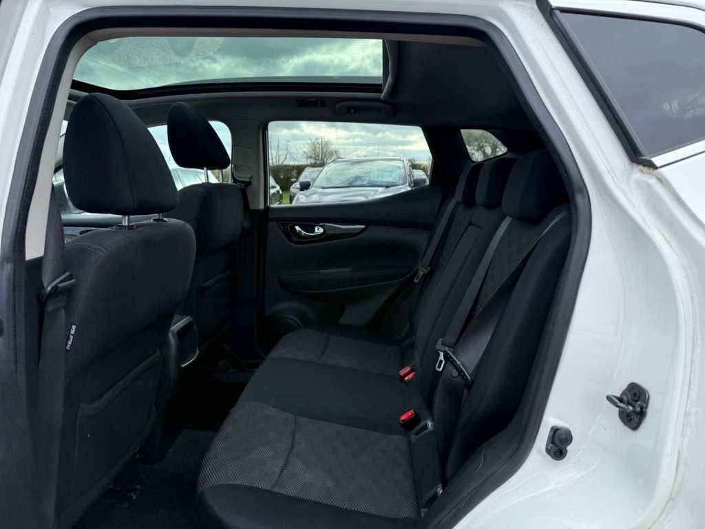 Used Nissan Qashqai 2015 for sale - 77655463: Photo 14