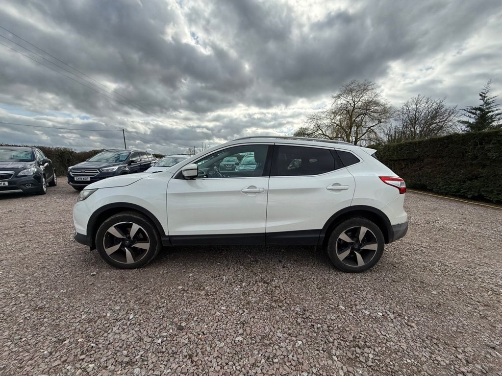 Used Nissan Qashqai 2015 for sale - 77655463: Photo 8