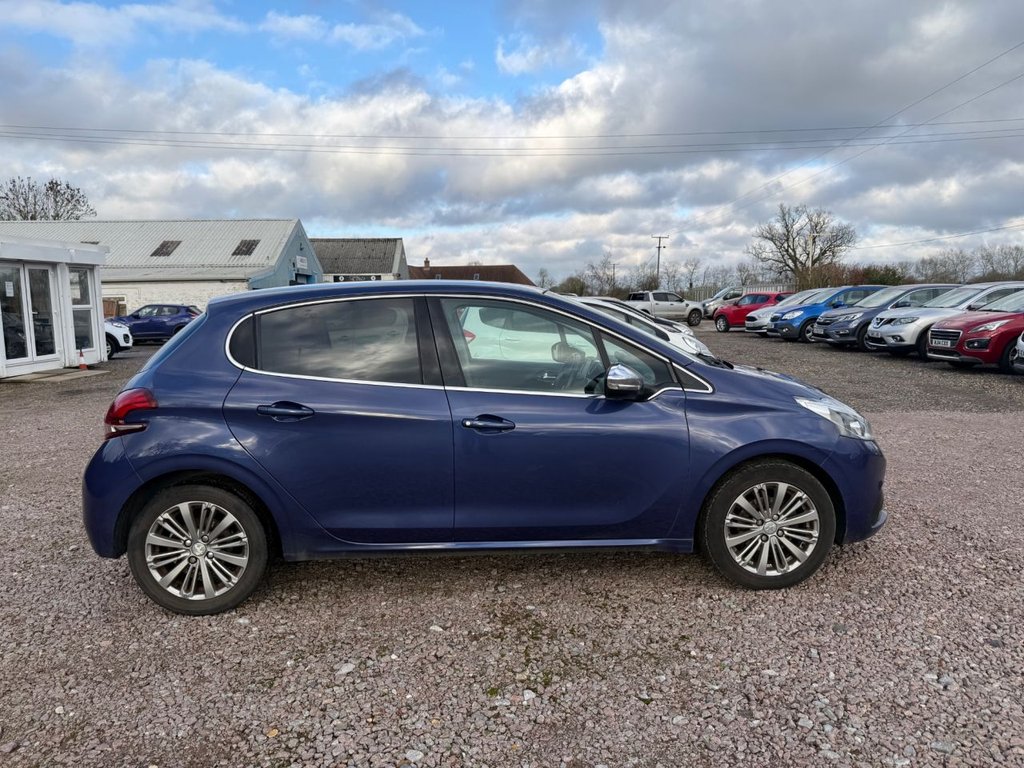 Used Peugeot 208 2016 for sale - 77263688: Photo 9