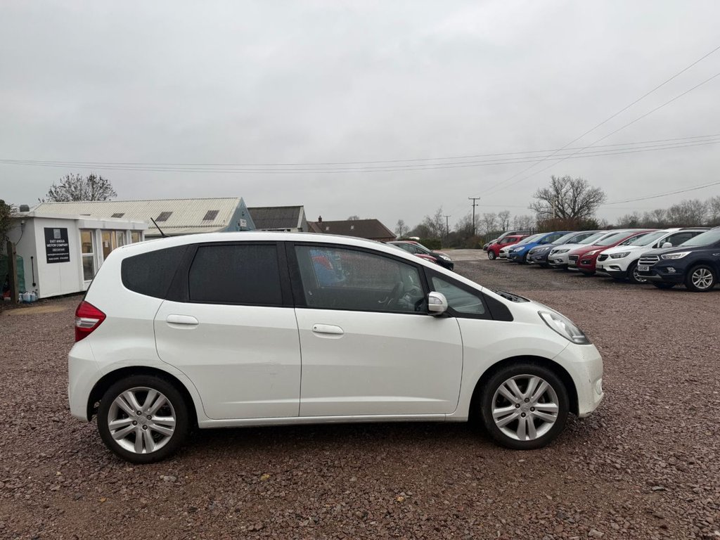 Used Honda Jazz 2014 for sale - 77263303: Photo 10