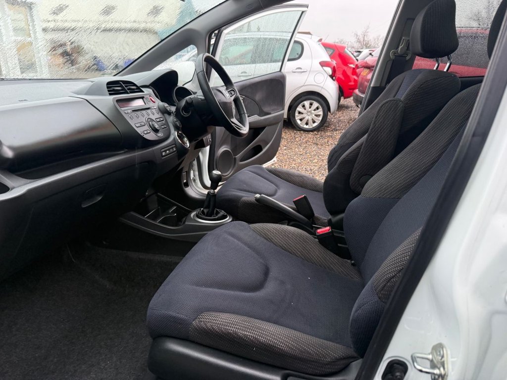 Used Honda Jazz 2014 for sale - 77263303: Photo 13