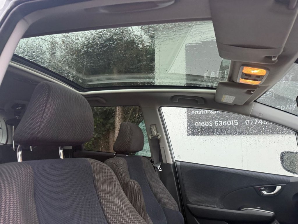 Used Honda Jazz 2014 for sale - 77263303: Photo 16