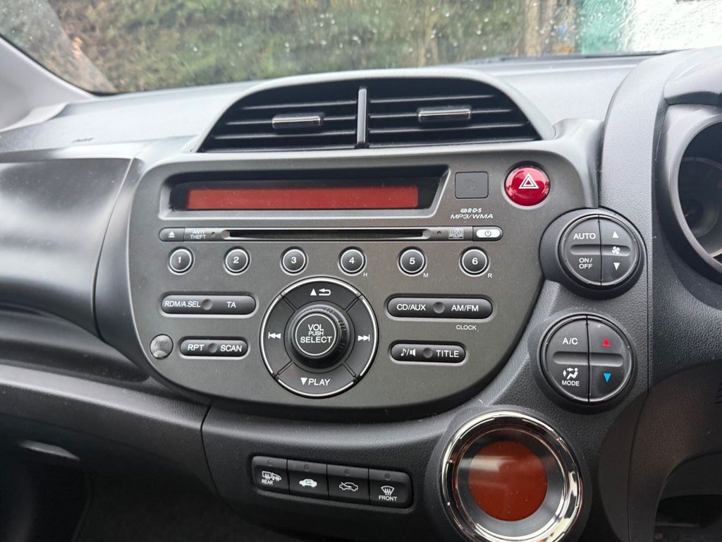 Used Honda Jazz 2014 for sale - 77263303: Photo 21