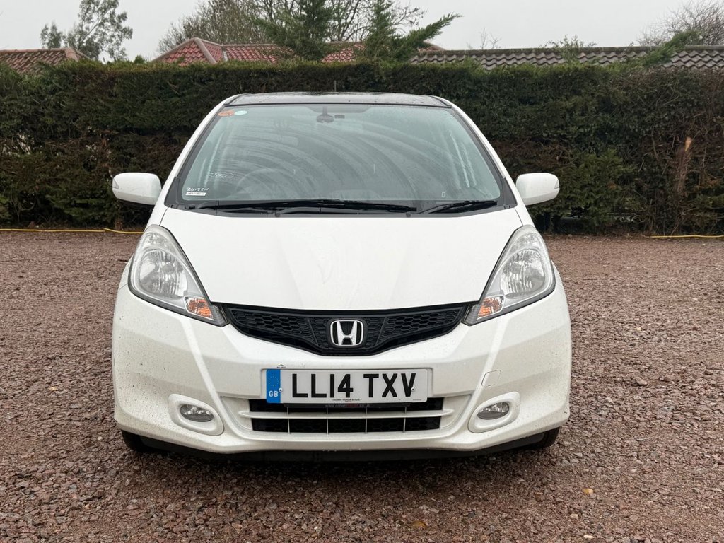 Used Honda Jazz 2014 for sale - 77263303: Photo 4