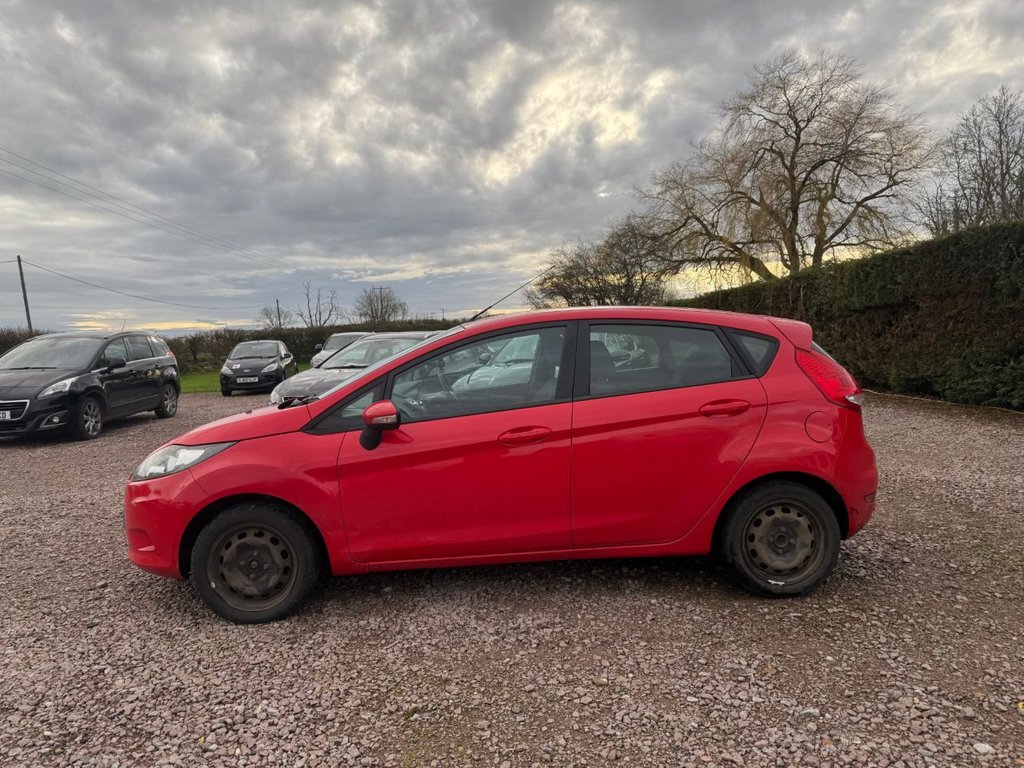 Used Ford Fiesta 2010 for sale - 76883484: Photo 5