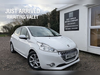 Used Peugeot 208 2012 for sale - 77048959: Photo