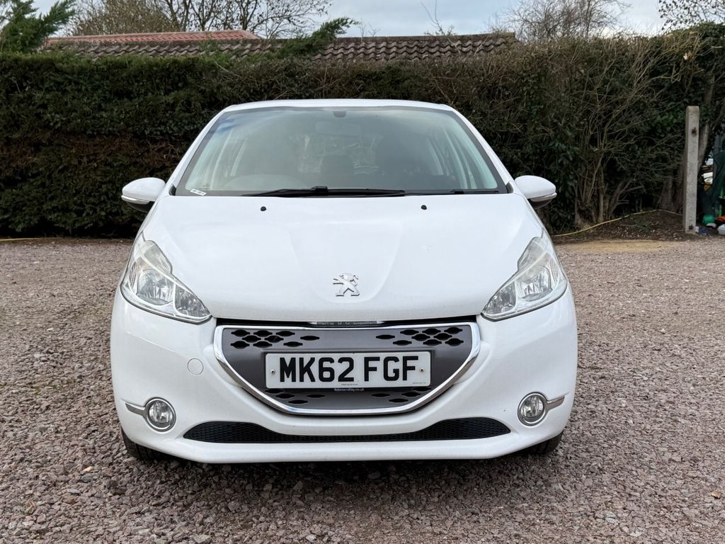Used Peugeot 208 2012 for sale - 77048959: Photo 2