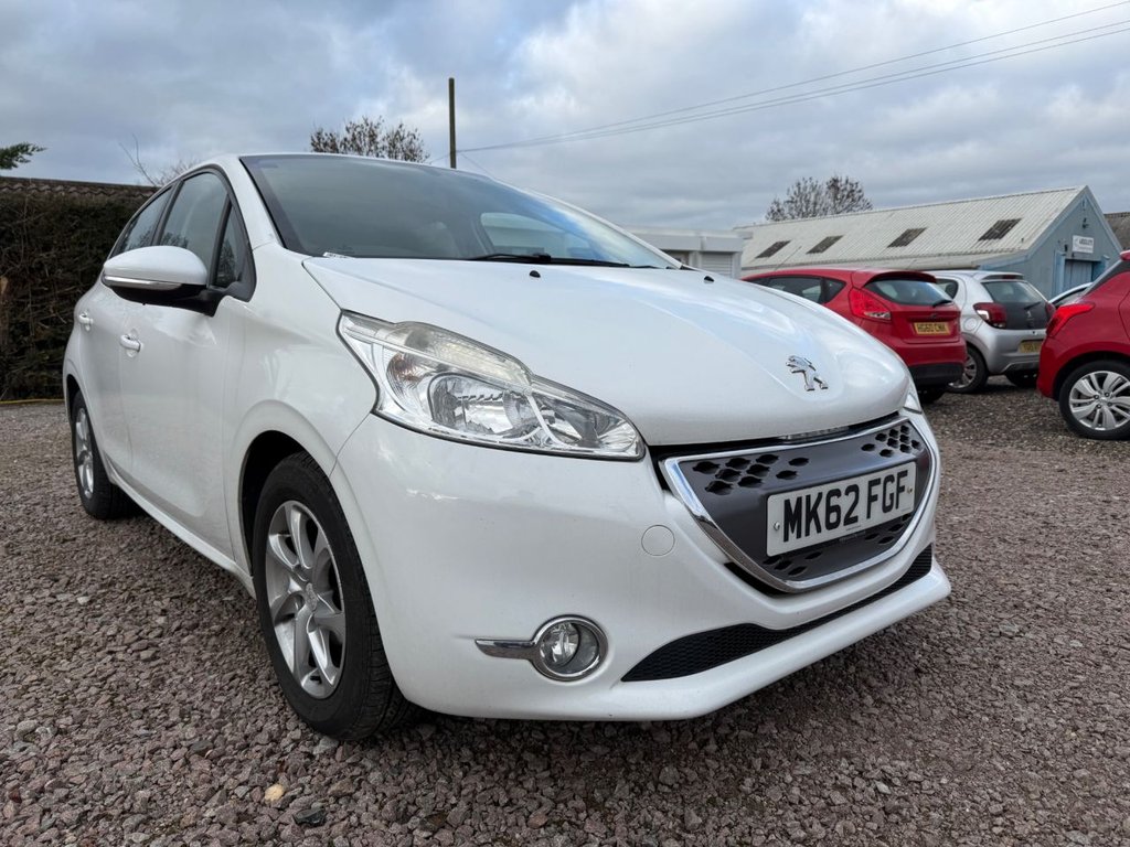 Used Peugeot 208 2012 for sale - 77048959: Photo 3