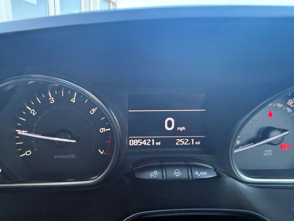 Used Peugeot 2008 2016 for sale - 77920562: Photo 21