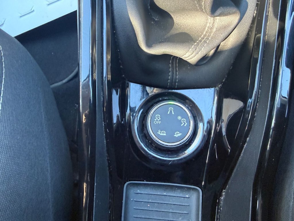 Used Peugeot 2008 2016 for sale - 77920562: Photo 25